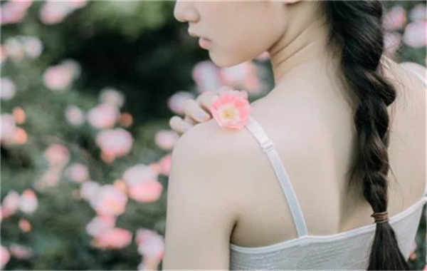河口香港胎儿多大能鉴定性别(香港抽血验男女预约)